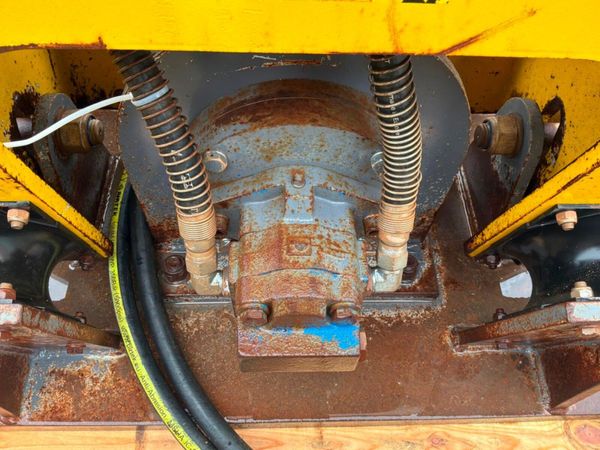 Atlas Copco HC 850 Wacker plate......65mm cradle.. 398685510