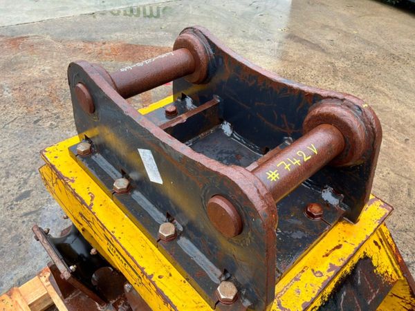 Atlas Copco HC 850 Wacker plate......65mm cradle.. 398685513