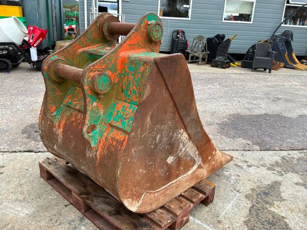 40" digging bucket.......80mm pins / 20 tonne   32 398629042