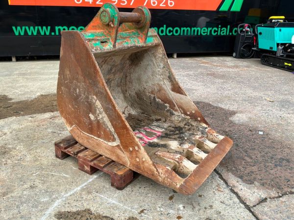 40" digging bucket.......80mm pins / 20 tonne   32 398629048