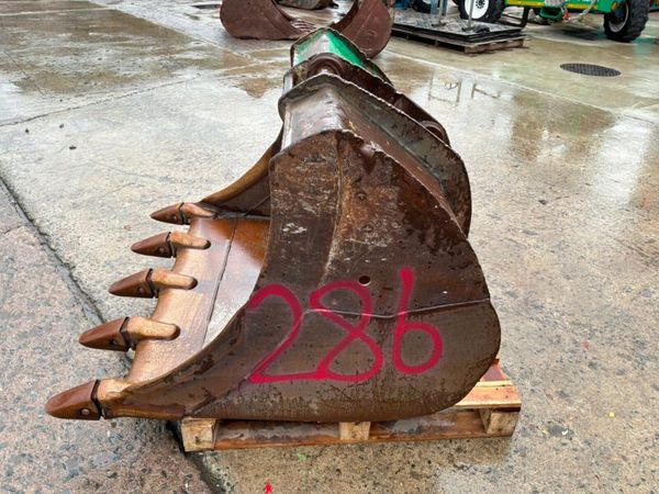 48" Scoop digging bucket......65mm pins.....286kp. 398629057