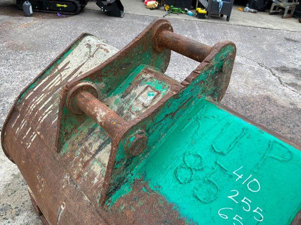 48" Geith digging bucket......65mm pin........290k 398629105