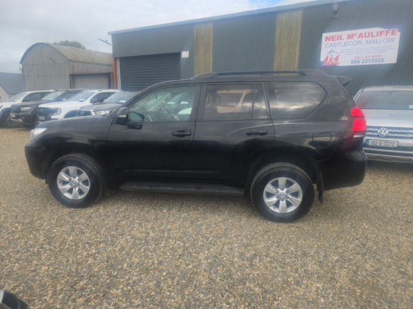 Toyota Land Cruiser LC Business Class 204Bhp 398773818
