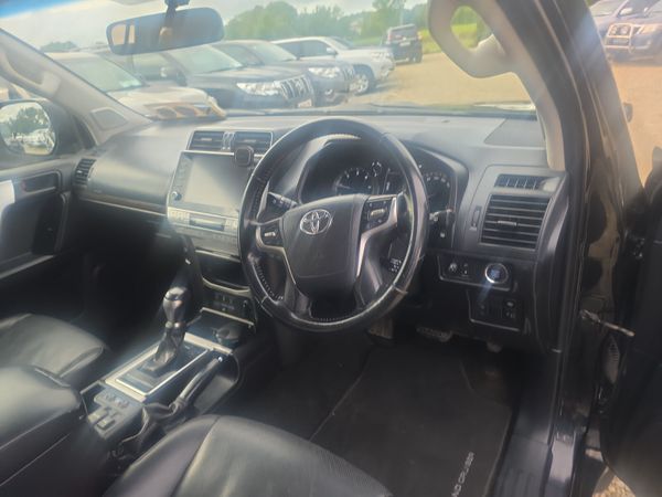 Toyota Land Cruiser LC Business Class 204Bhp 398773822