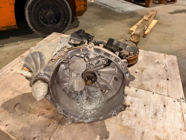 2019 Transit Custom Gearbox  DAMAGED  Parts/Repair 398788957