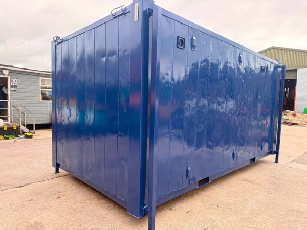 16.5ft x 9ft Male & Female Toilet Block ....3733 398789000