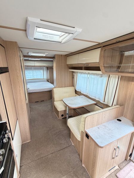 ✨STUNNING 2022 LMC 695 5/6 BERTH ISLAND BED✨ 398707238