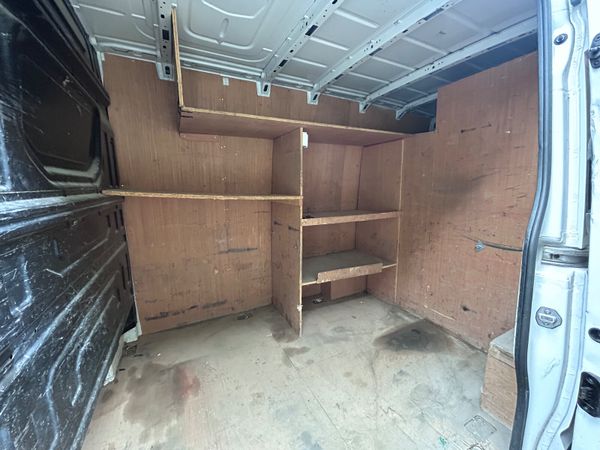 21 Volkswagen Crafter - Medium wheel base 398853102