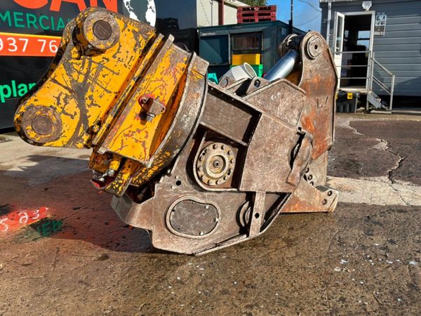 Hydraulic rotating demolition shears...80mm pins.. 399050106