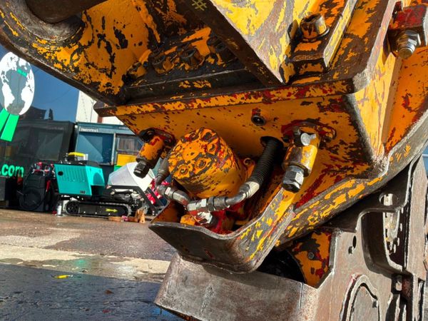 Hydraulic rotating demolition shears...80mm pins.. 399050109