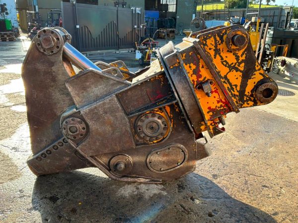 Hydraulic rotating demolition shears...80mm pins.. 399050112