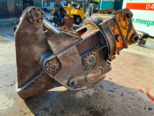 Hydraulic rotating demolition shears...80mm pins.. 399050117
