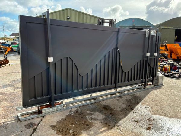 16ft electric / remote sliding entrance gate...... 399050131