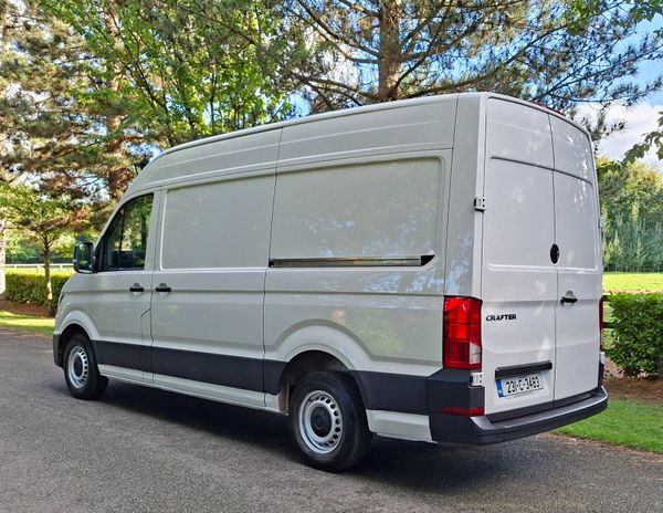 2023 Volkswagen Crafter, 2 of 9