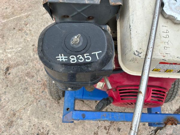 Honda power / pressure  washer....cat pump   835t. 399154960