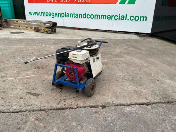 Honda power / pressure  washer....cat pump   835t. 399154972