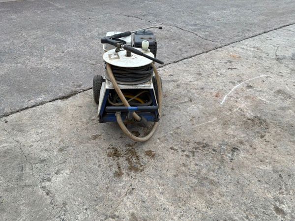 Honda power / pressure  washer....cat pump   835t. 399154975