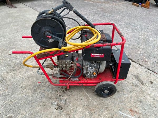 2018 Yanmar Diesel pressure washer.....interpump. 399130050