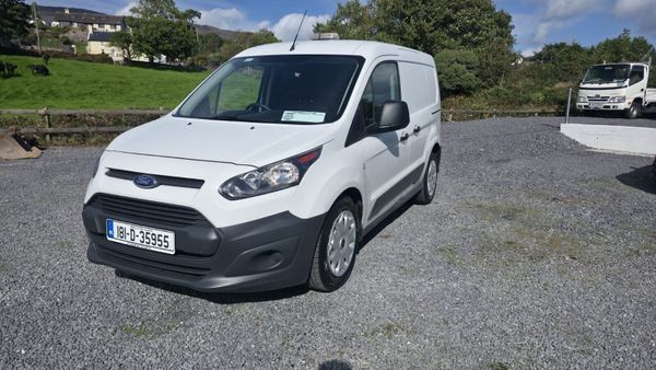 Ford Transit 2018 399288326