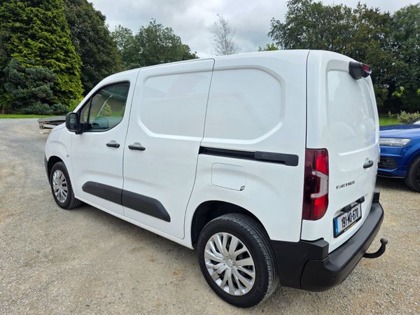 Peugeot Partner 2019 399204490