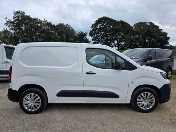 Peugeot Partner 2019 399204504