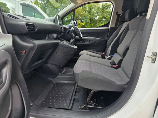 Peugeot Partner 2019 399204509