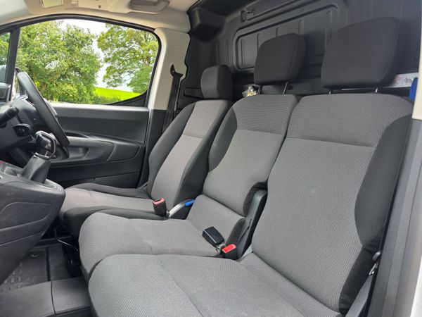 Peugeot Partner 2019 399204510