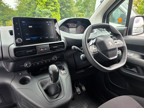 Peugeot Partner 2019 399204511