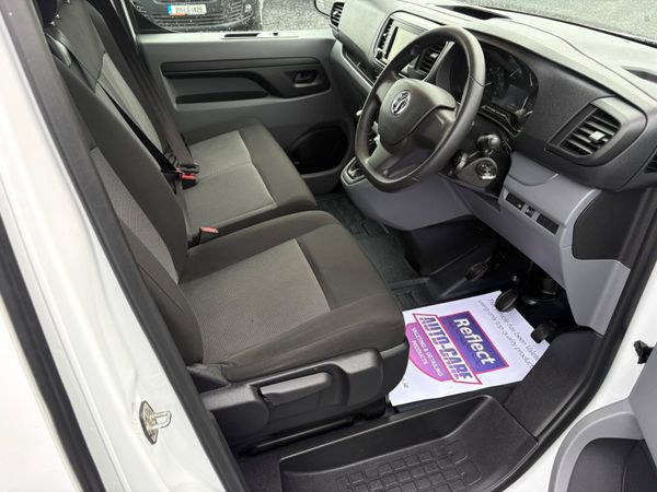 Vauxhall Vivaro 399232758