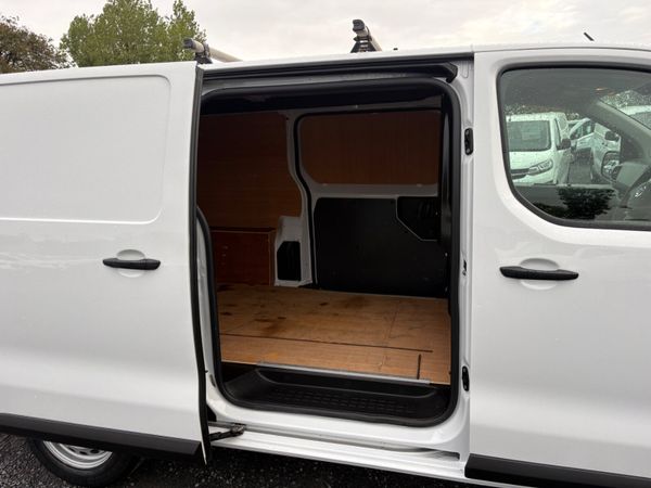 Vauxhall Vivaro 399232762