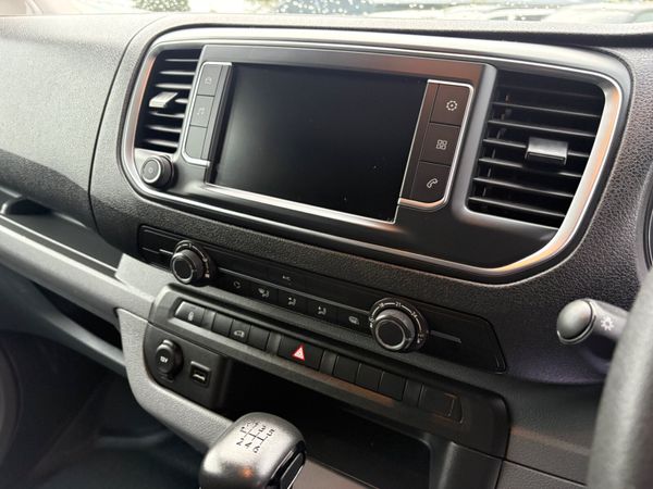 Vauxhall Vivaro 399232763