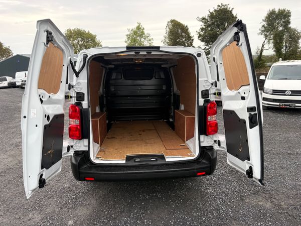 Vauxhall Vivaro 399232766