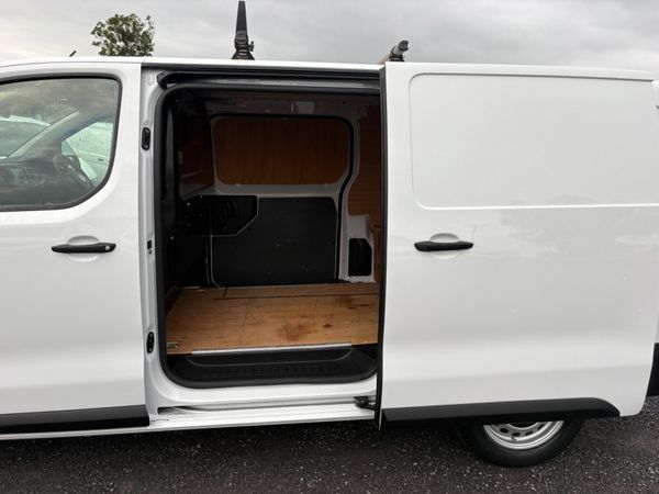 Vauxhall Vivaro 399232770