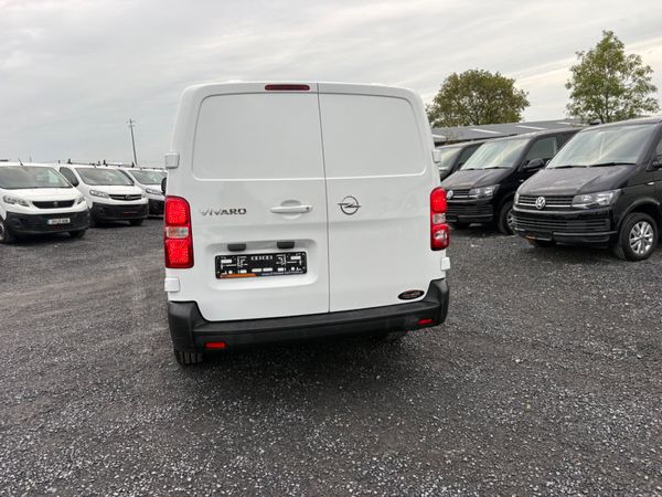 Opel Vivaro 399233568