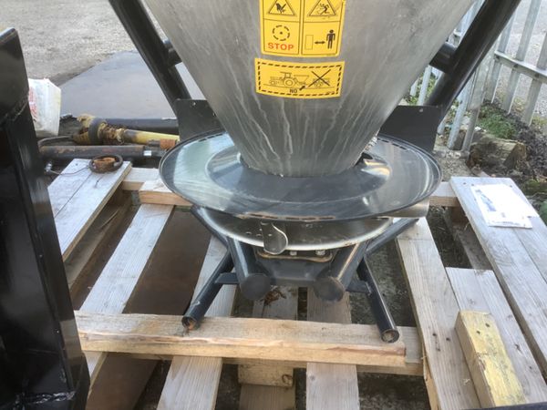 Used Cavallo Stainless Steel fertiliser spreader 399355078