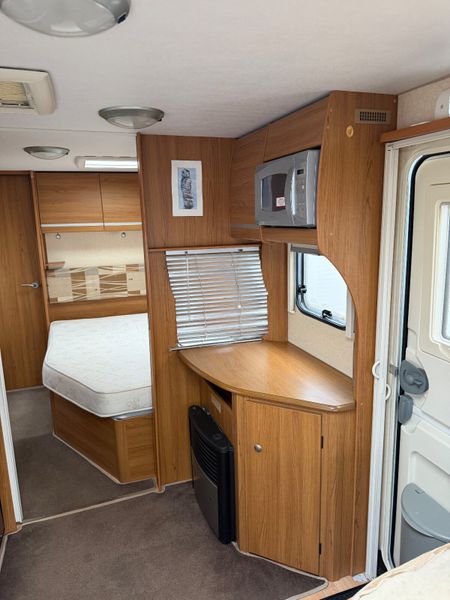 ✨BARGAIN BAILEY PAGEANT 4 BERTH FIXED BED✨ 399323890