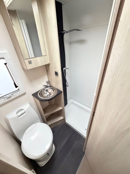 ✨BARGAIN 2020 CARAVELAIR ANTARES 6 BERTH✨ 399324093
