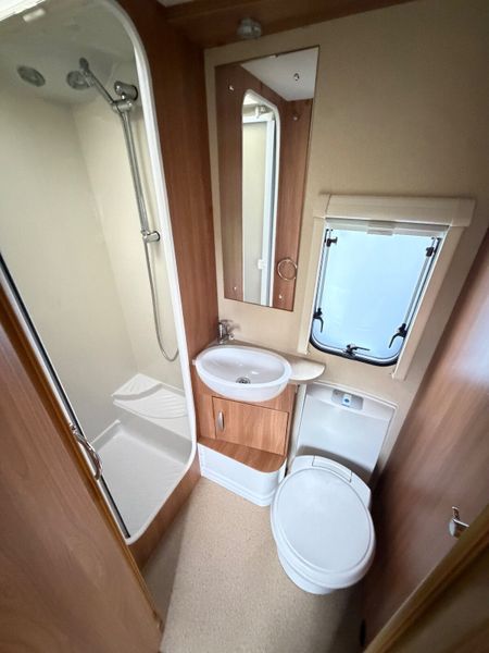 ✨STUNNING SWIFT CHALLENGER SPORT 6 BERTH✨ 399324295