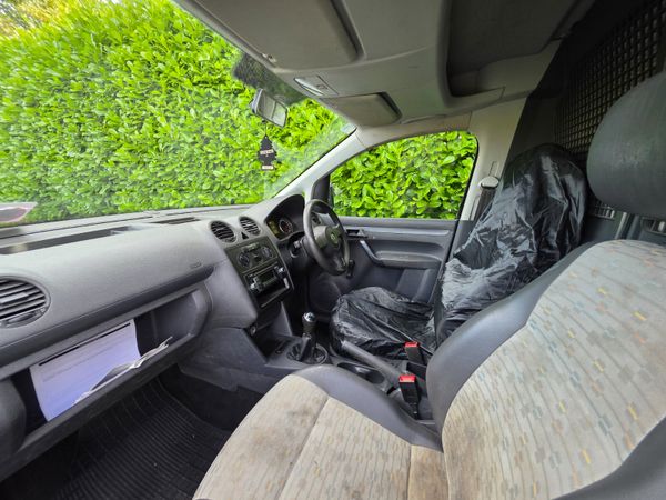 2013 Volkswagen Caddy 1.6 TDI 75HP – CVRT 07/27 399475299