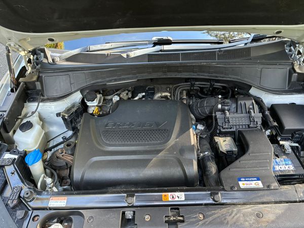 Hyundai Santa Fe 2015 Commercial 399494693