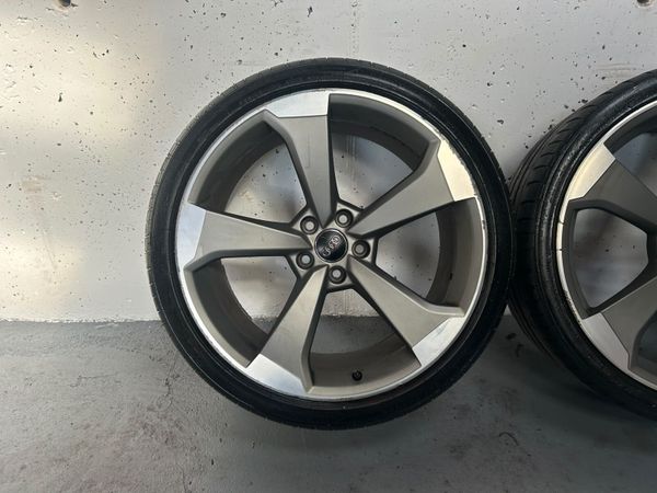 Audi TTRS Rotors 20” Genuine Alloys 399403694