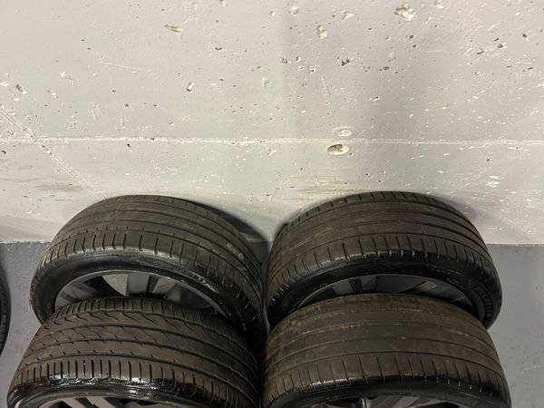 Volkswagen Golf R-Line Alloys 17” 399404193