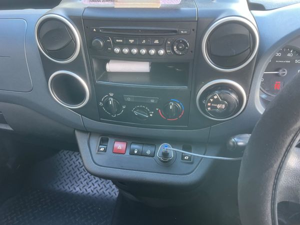 2015 Peugeot partner auto NCT tax and plate 399437388