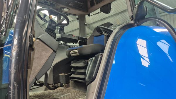 New Holland T7550 399778215