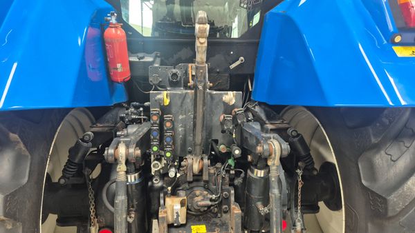 New Holland T7550 399778216