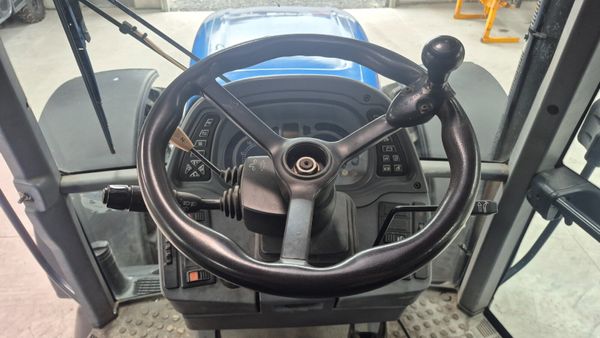 New Holland T7550 399778218