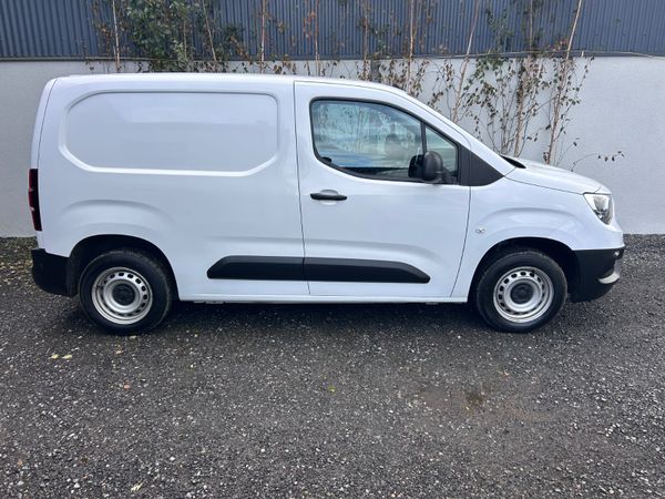 2023 Opel Combo - Great value 399840015