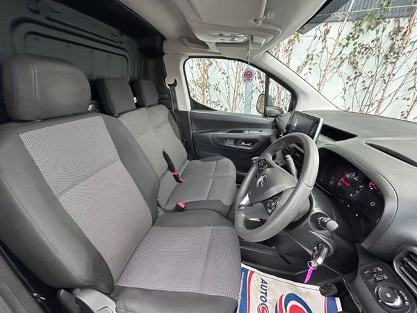2023 Opel Combo - Great value 399840017