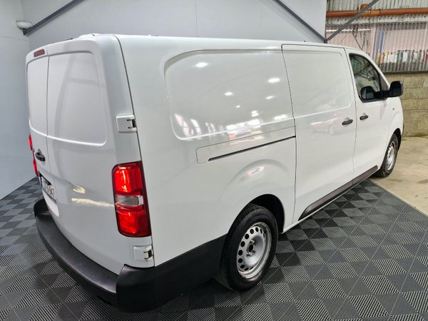 2022 Opel Vivaro LWB 1.5 100 Bhp Twin Doors 399861728