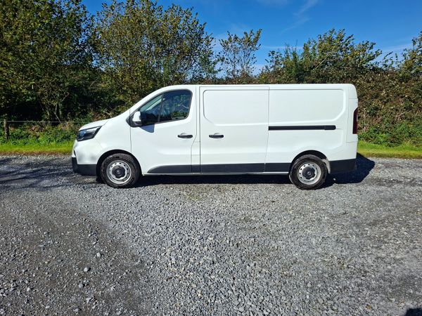 Nissan Primastar 221 LWB 2.0L...New Model 399942280